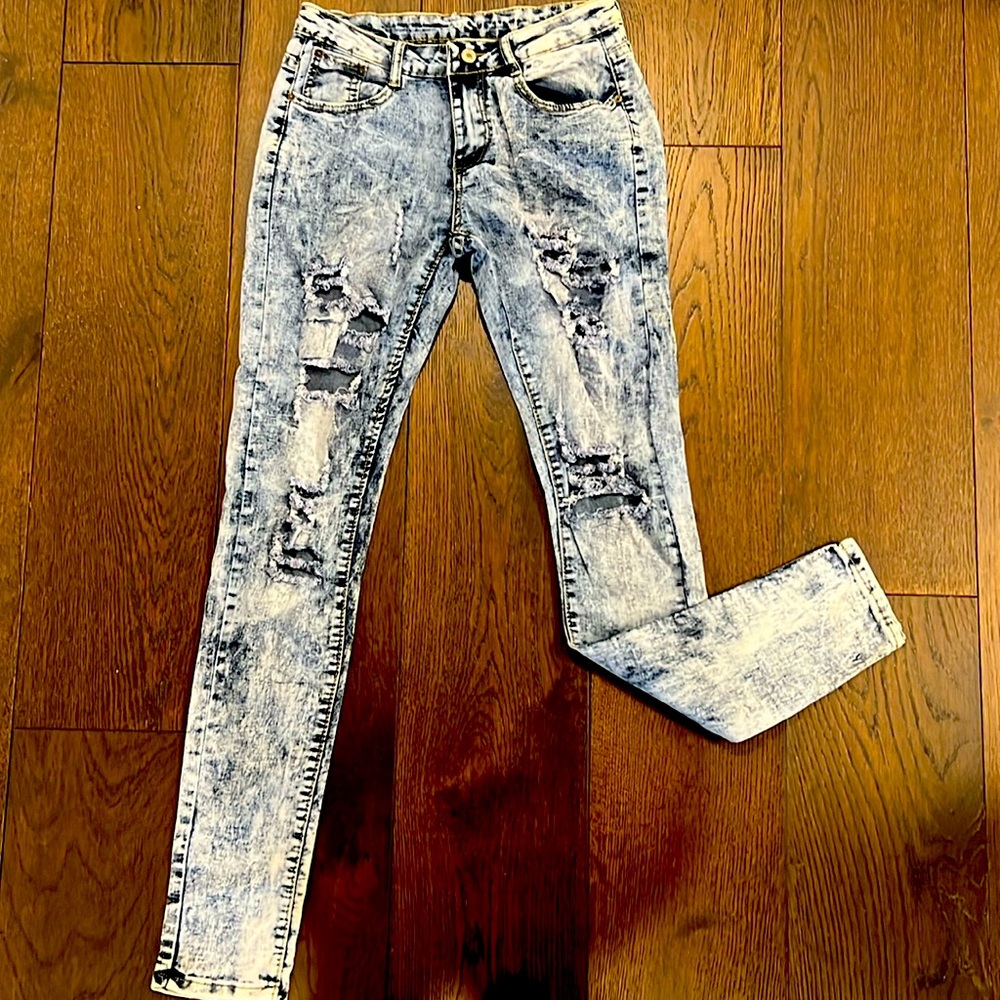 Acid wash cutout jeans